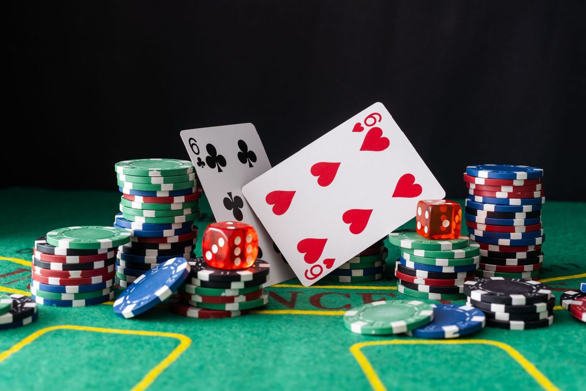 Roobet کیسینو میں پوکر گیمز